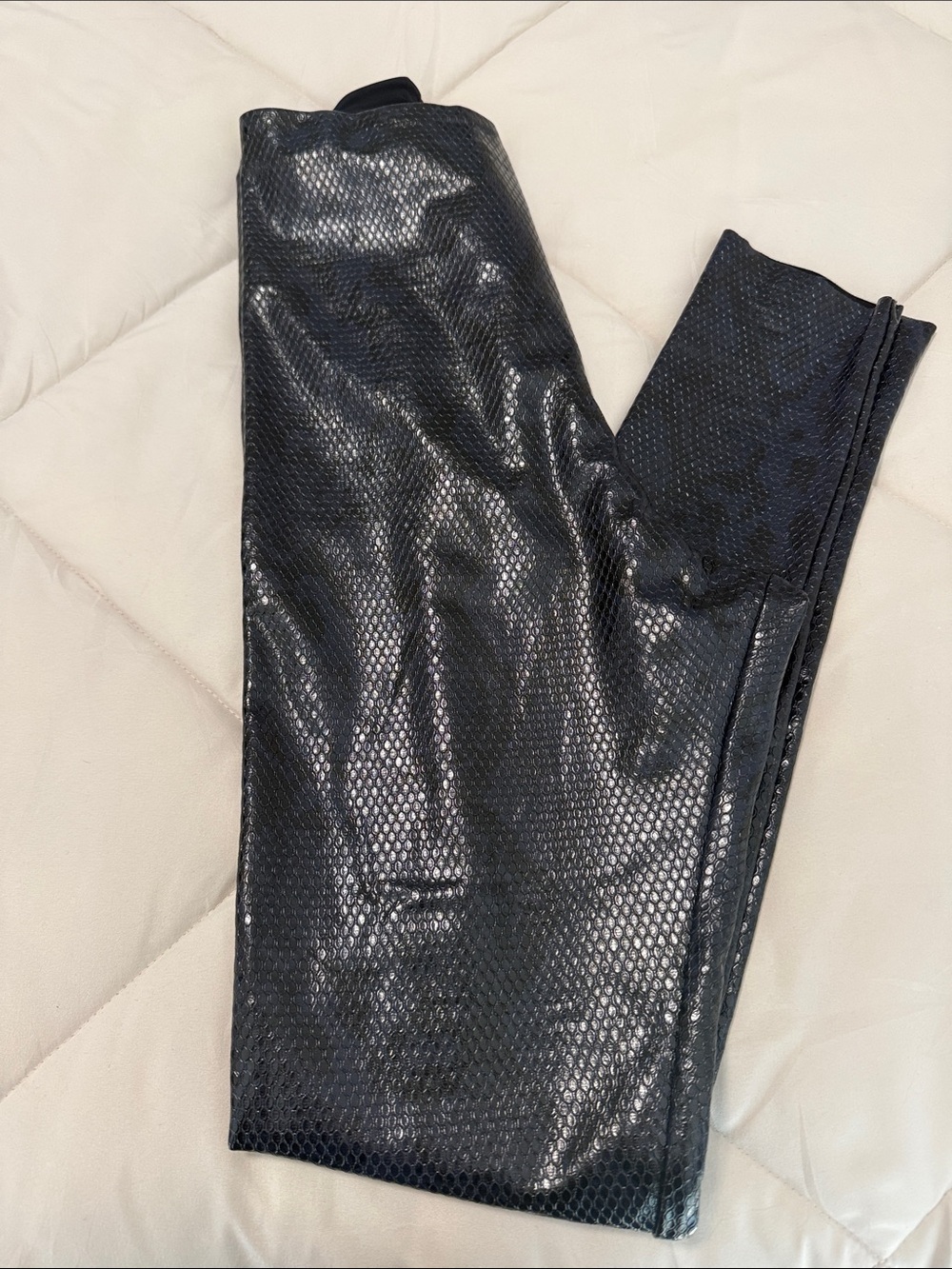 Commando Shiny Black/Dark Blue faux snake Leggings Small